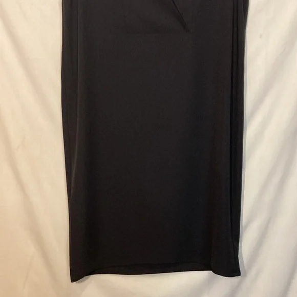 Uniqlo Black Drape Sleeveless V-Neck  Dress Size M. Never used. - Picture 3 of 10